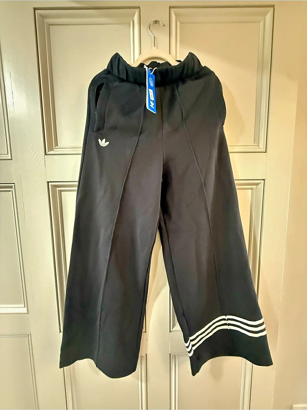 adidas Adicolor Neuclassics Track Pants Black & White Small